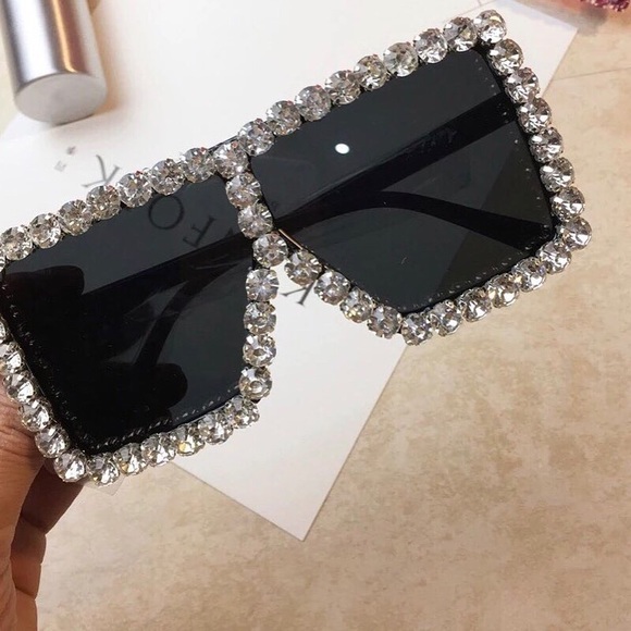 Luxury Eyewear - Picture 3 of 3